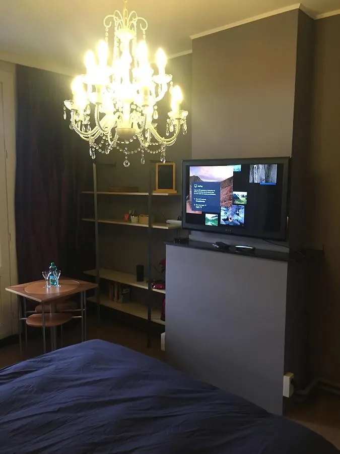 B&B Chez Memere Antwerpen Bed & Breakfast